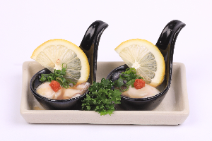 Oyster on half shell || หอยนางรมพอนสึ