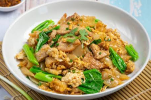 ผัดซีอิ๊วหมู,ไก่