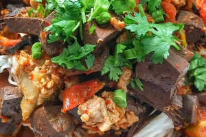 ขนมจีนน้ำเงี้ยว