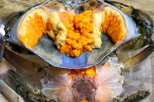 ปูไข่เยิ้ม ดองน้ำปลากวน S