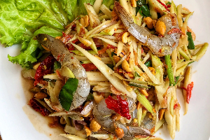 ยำมะม่วง กุ้งสด