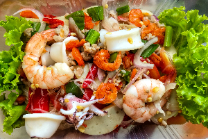 ยำวุ้นเส้น รวม กุ้ง+หมึก