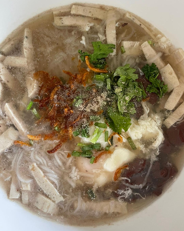 ก๋วยจั๊บญวนใส่ไข่