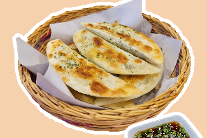 f20-เกี๊ยวทอด 군만두 Fried Dumplings