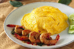 ไข่ข้น กะเพรากุ้ง