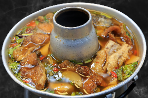 ต้มโคล้งปลาช่อน (หม้อ)