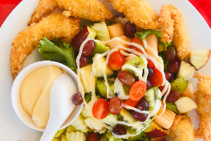 ฟรุ๊ตสลัดกุ้งทอด