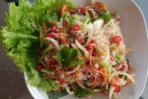 ยำวุ้นเส้นหมูสับ