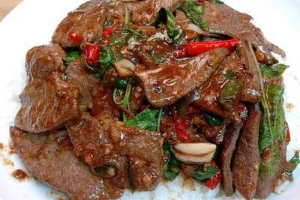 ข้าวกะเพราตับ