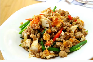 หมูสับผัดไข่เค็ม