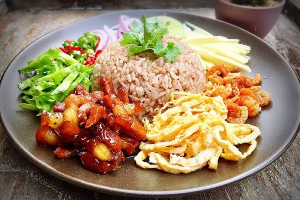 ข้าวคลุกกะปิ
