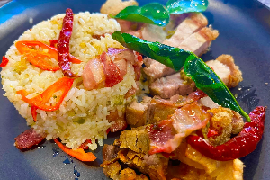 Fried Rice Chilli & Salt with Crispy Pork Belly & Bacon // ข้าวผัดพริกเกลือเบค่อนหมูกรอบ