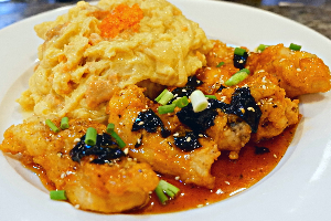 Chicken Korean Sauce with Scrambled egg Shrimp Paste & Steamed Rice // ข้าวไก่ทอดซอสเกาหลีไข่ข้น