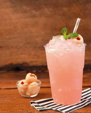 กุหลาบ ลิ้นจี่ ฟัพเปอร์มิ้นท์ โซดา