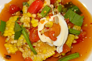 ตำข้าวโพด ไข่เค็ม