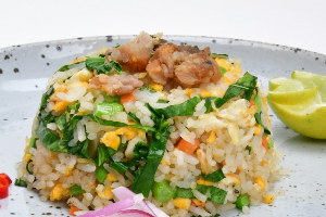ข้าวผัดปลาอินทรีเค็ม