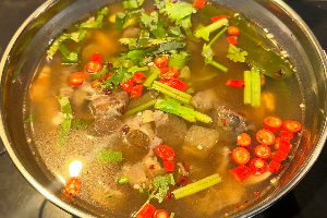 ต้มแซ่บ เอ็นแก้ว