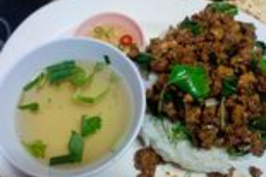 กระเพราหมู