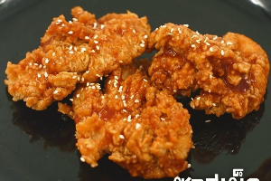 ไก่ทอดซอสเกาหลี fried chicken with korea sauce