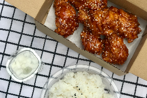 Set ปีกบน 6 ชิ้น+ข้าวสวย+ไชเท้าดอง