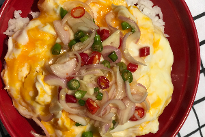 ข้าวไข่ยู้ยี่