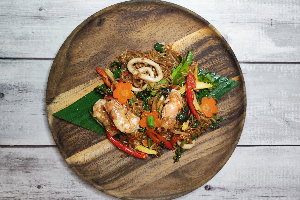 Stir Fried Instant NoodlesPad Khee Mao มาม่าผัดขี้เมา