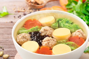 แกงจืดเต้าหูหมูสับ