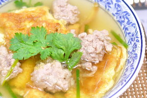 แกงจืดไข่น้ำ