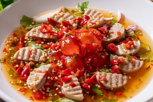ยำหมูยอไข่แดงเค็ม
