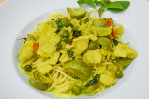 สปาเก็ตตี้แกงเขียวหวานไก่