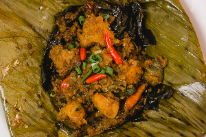 ห่อนึ่งไก่