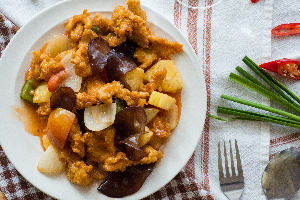 ไก่ผัดเปรี้ยวหวาน