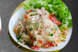 ยำวุ้นเส้น(ញំមីសួរ)