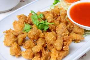 เอ็มไก่ทอด(ស្លាបមាន់បំពង)