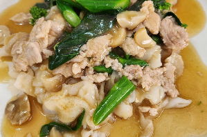 L069ราดหน้าไก่