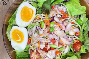 สลัดยำทูน่า คลีน