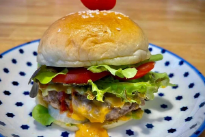 โชกุปังเบอร์เกอร์ หมูชีส Shokupan Burger, Pork, Cheese