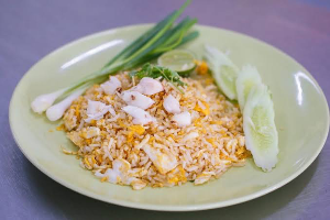 ข้าวผัด  炒饭 