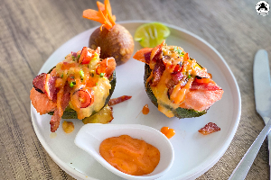 อโวคาโดสไปซี่แซลมอน