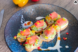 ขนมปังแซลมอนครีมชีส