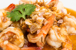 ข้าวกระเทียม