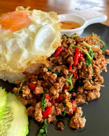กะเพราหมูสับ
