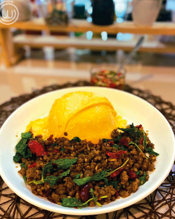 กะเพราเนื้อสับ (โคขุน)
