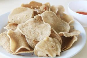ข้าวเกียบทอด