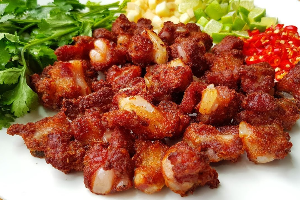 แหนมซี่โครงทอด