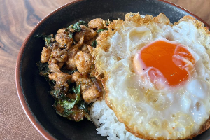 ข้าวกะเพราไก่