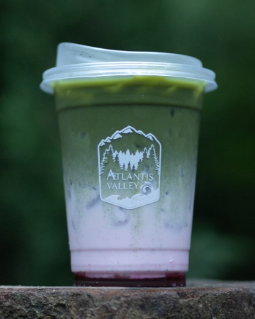 Iced Matcha Strawberry 