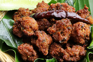 ลาบหมูทอด