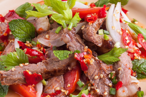 ยำเนื้อรถไฟ