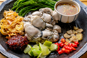 หอยนางรมทรงเครื่อง